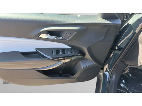 New 2026 Chevrolet Trax LT w/ Driver Confidence Package FWD image 11