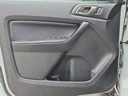 Used 2022 Ford Ranger Lariat w/ Tremor Off-Road Package image 12