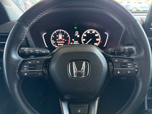 Used 2025 Honda Pilot TrailSport image 22