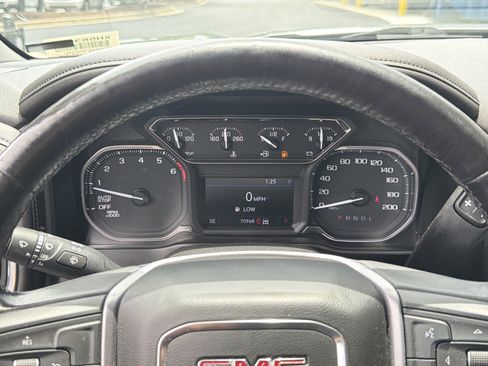 Used 2021 GMC Sierra 1500 Elevation w/ X31 Off-Road Package AWD/4WD image 10