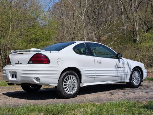 Used 2001 Pontiac Grand Am SE w/ Solid Value Appearance Pkg FWD image 14