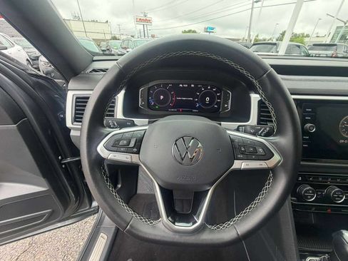 Used 2023 Volkswagen Atlas Cross Sport SE w/ Panoramic Sunroof Package AWD/4WD image 11