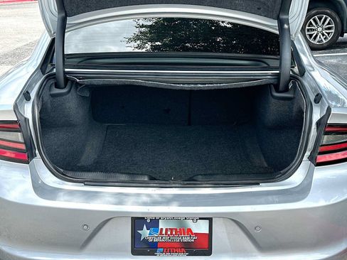 Used 2022 Dodge Charger SXT w/ Leather Interior Group RWD image 28