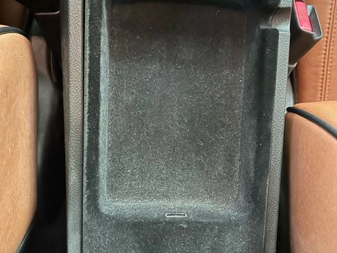 Used 2012 Jeep Grand Cherokee Overland image 16