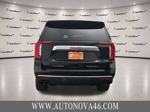 Used 2023 GMC Yukon XL Denali AWD/4WD image 7