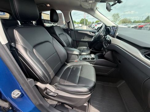 Used 2022 Ford Escape SEL w/ Technology Package AWD/4WD image 31