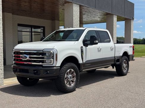Used 2024 Ford F250 King Ranch AWD/4WD image 3