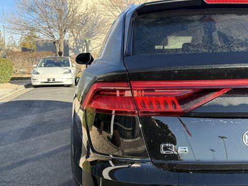 Used 2021 Audi Q8 Premium Plus image 36