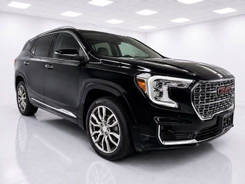 Used 2023 GMC Terrain Denali AWD/4WD image 2