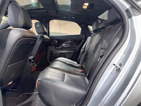 Used 2011 Jaguar XJ RWD image 12