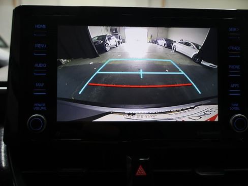 Used 2022 Toyota Corolla Cross LE image 22