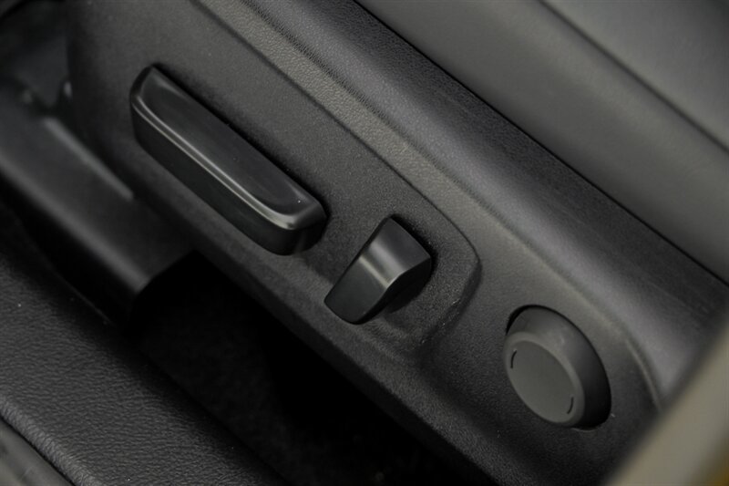Used 2025 Lexus IS 500 RWD image 3