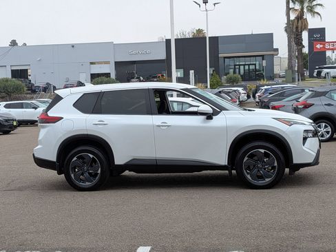 Certified 2025 Nissan Rogue SV image 6