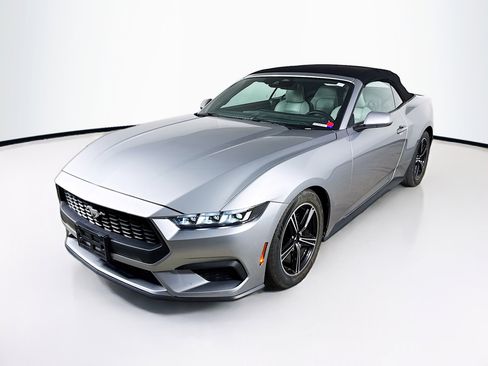 Used 2024 Ford Mustang Premium RWD image 4