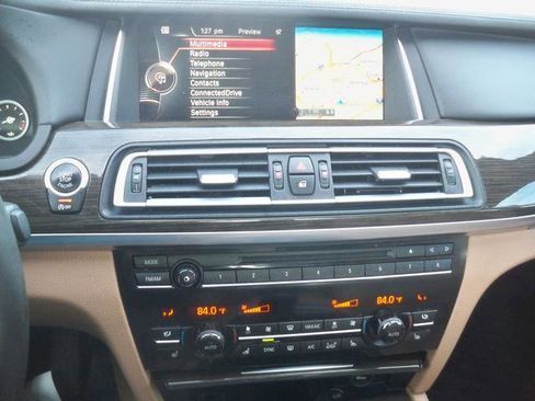 Used 2015 BMW 750i xDrive image 13