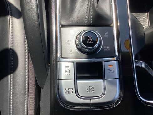 Used 2023 Kia Telluride LX AWD/4WD image 22