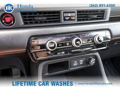 Certified 2025 Honda Pilot TrailSport image 20