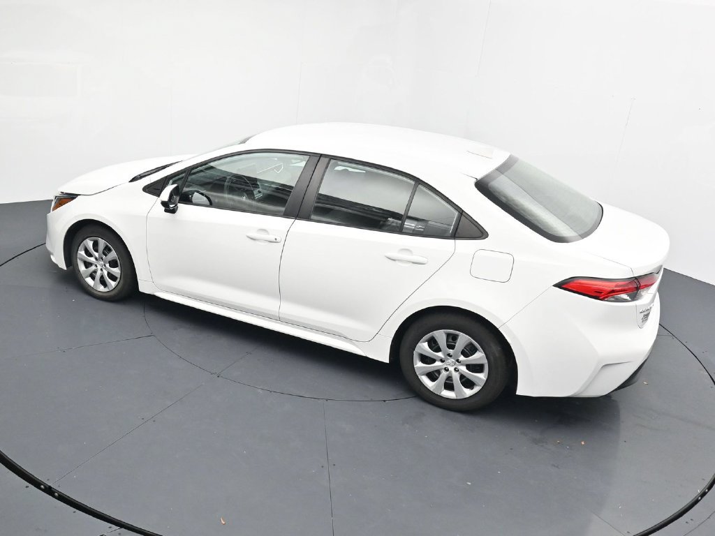 Used 2024 Toyota Corolla LE FWD image 28