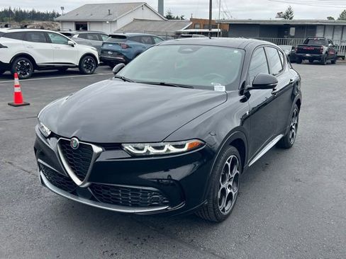 Used 2024 Alfa Romeo Tonale Ti AWD/4WD image 3