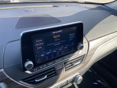 Used 2025 Nissan Altima 2.5 SV image 20