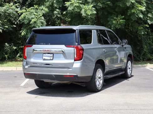 Used 2023 GMC Yukon SLT RWD image 13