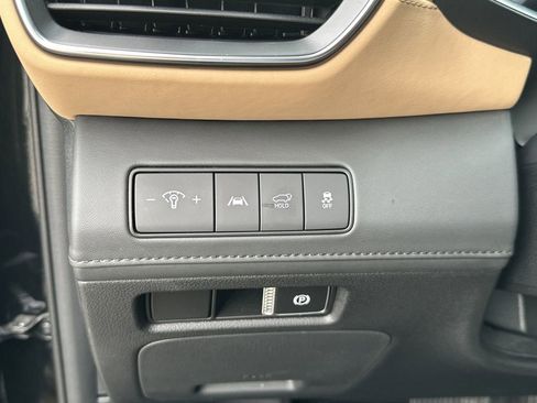 Used 2023 Hyundai Santa Fe Calligraphy image 19