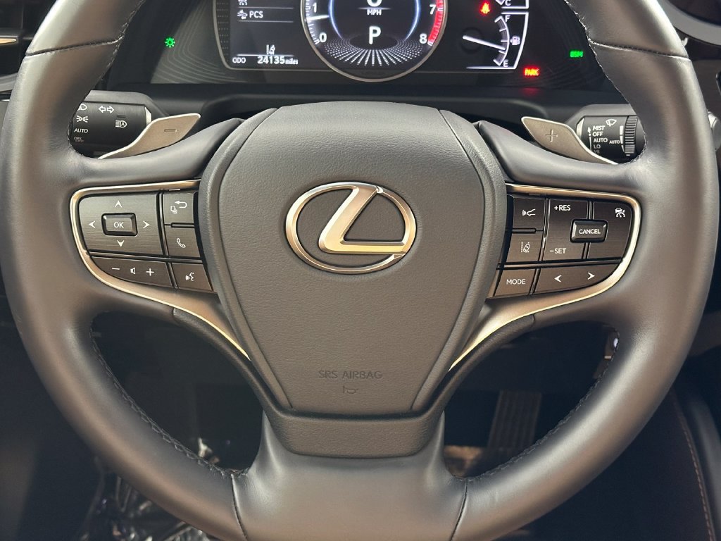 Used 2025 Lexus ES 350 w/ Accessory Package (Z2) FWD image 30