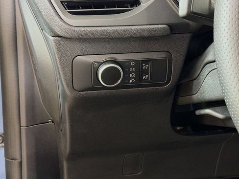 Used 2025 Ford Escape ST-Line FWD image 29