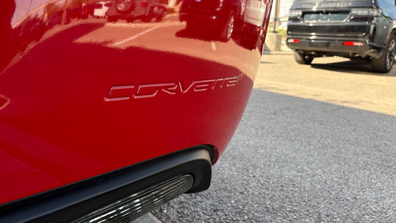 Used 2007 Chevrolet Corvette Coupe RWD image 9