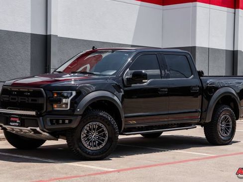 Used 2020 Ford F150 Raptor w/ Equipment Group 802A Luxury AWD/4WD image 40