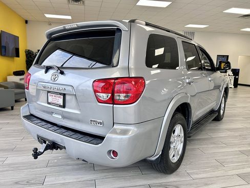 Used 2014 Toyota Sequoia SR5 image 6
