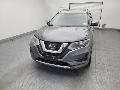 Used 2017 Nissan Rogue SV w/ SV Premium Package FWD image 15
