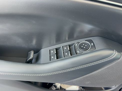 Used 2025 Ford Mustang Mach-E Select RWD image 9