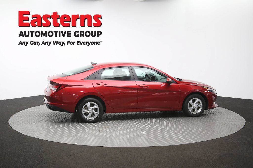 Used 2023 Hyundai Elantra SE w/ Cargo Package FWD image 45