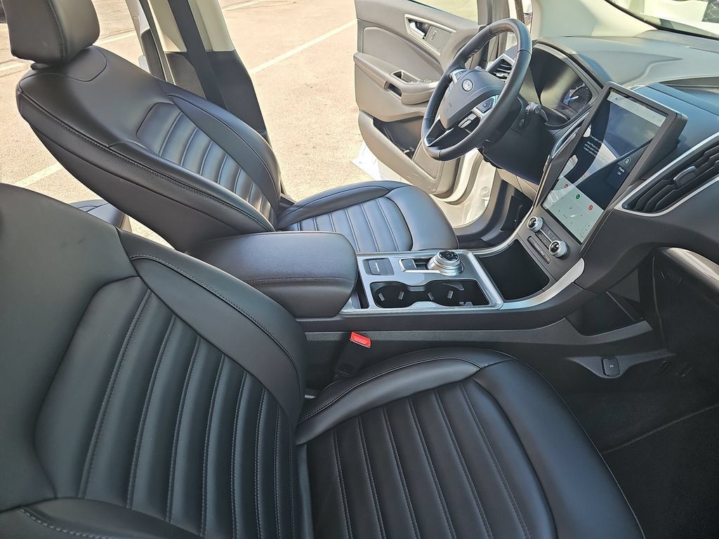 Used 2024 Ford Edge SEL AWD/4WD image 10