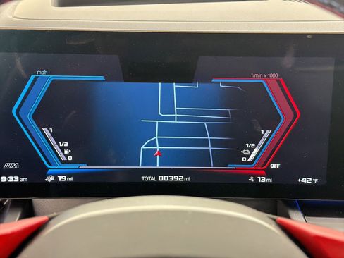 Certified 2026 BMW M5 w/ Executive Package image 17