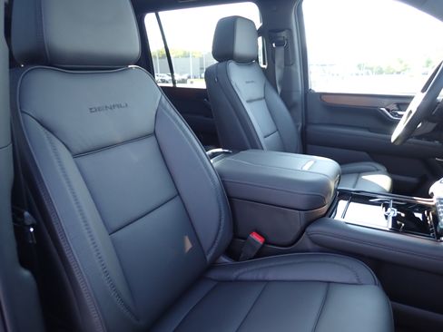 New 2026 GMC Yukon XL Denali w/ Sun & Power Step Package image 17