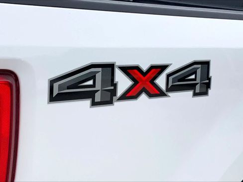 Used 2020 Ford F250 Lariat w/ Lariat Value Package AWD/4WD image 19