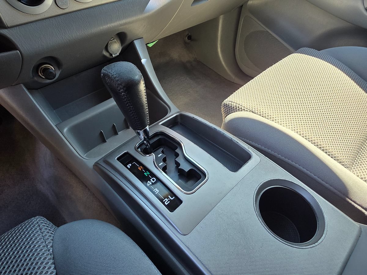 Used 2005 Toyota Tacoma PreRunner RWD image 31