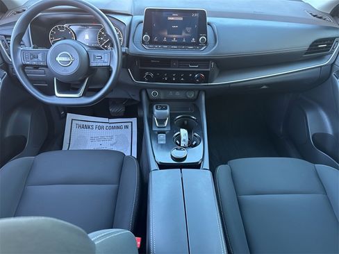 Used 2023 Nissan Rogue S image 15
