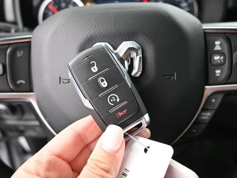 New 2026 RAM 1500 Express AWD/4WD image 28