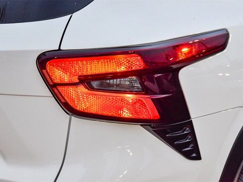 New 2026 Chevrolet Trax LT w/ Driver Confidence Package image 7