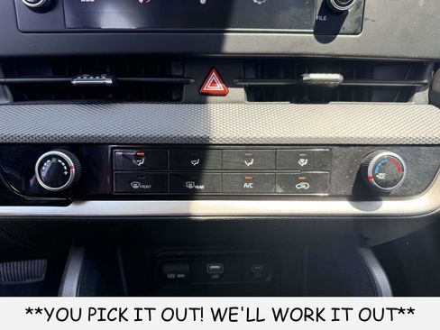 Used 2023 Kia Sportage LX FWD image 21