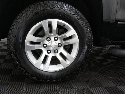 Used 2018 Chevrolet Silverado 1500 LT w/ All Star Edition image 36