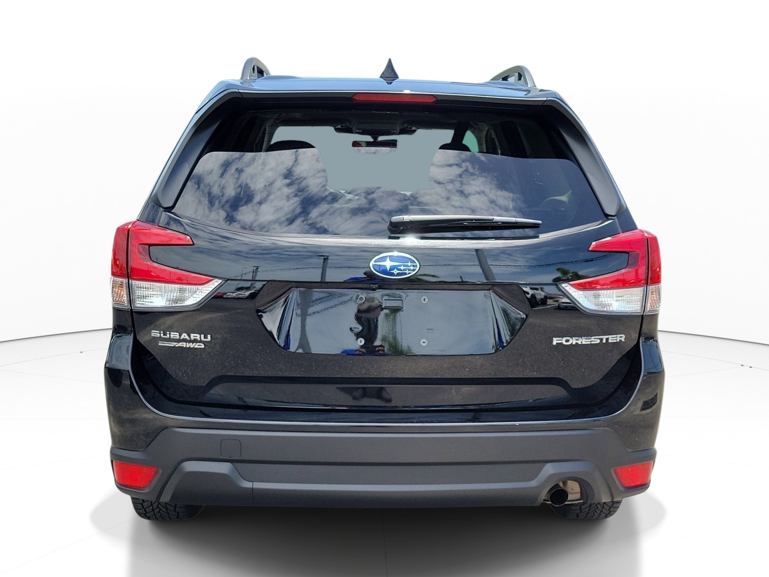 Used 2024 Subaru Forester Premium AWD/4WD image 6