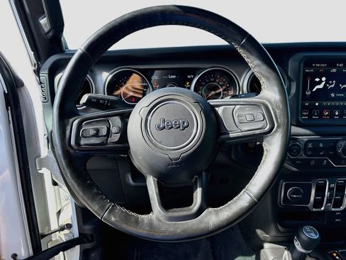 Used 2022 Jeep Wrangler Unlimited Sport AWD/4WD image 12