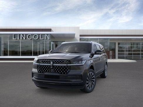 New 2026 Lincoln Navigator L Black Label AWD/4WD image 2