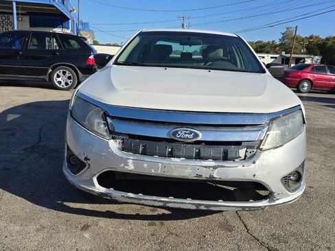 Used 2011 Ford Fusion S image 4