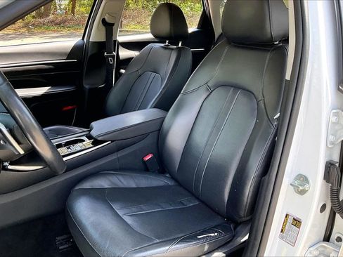 Used 2020 Hyundai Sonata Limited image 18