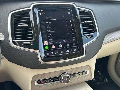 Certified 2025 Volvo XC90 B5 Plus w/ Protection Package Premier AWD/4WD image 21